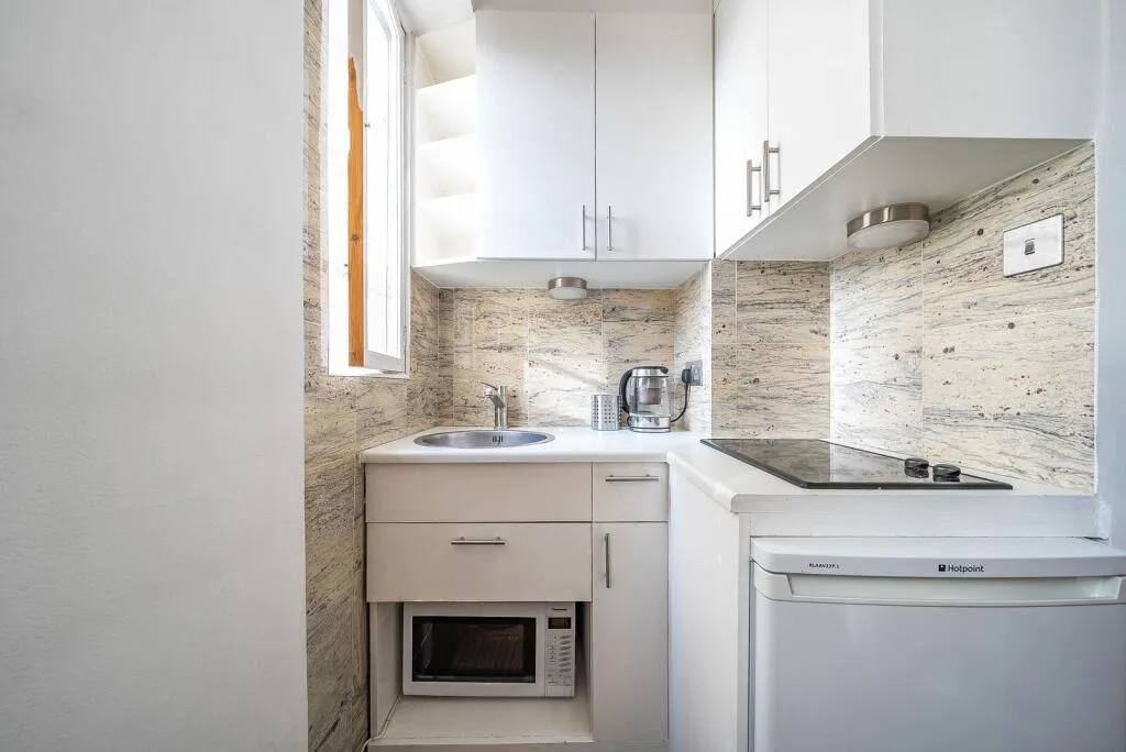 Studio flat for rent