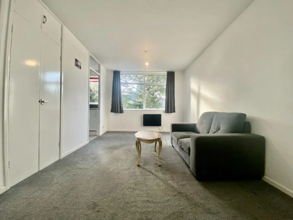 Studio apartment for rent