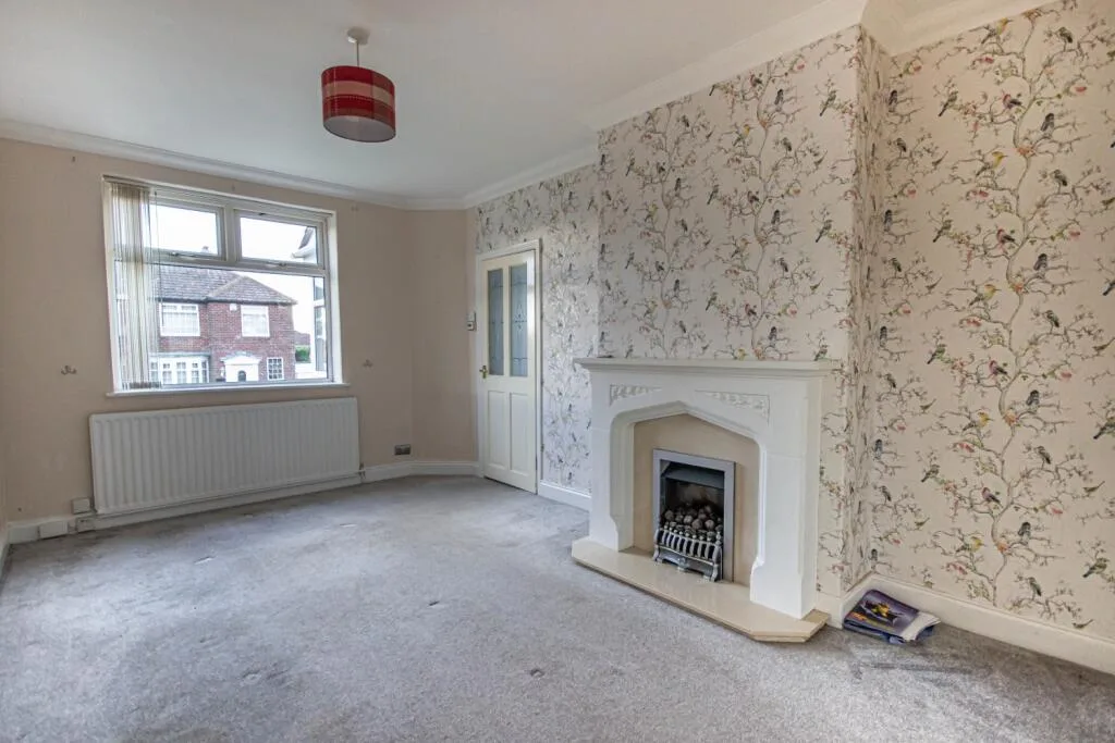 3 bedroom semi-detached house for rent