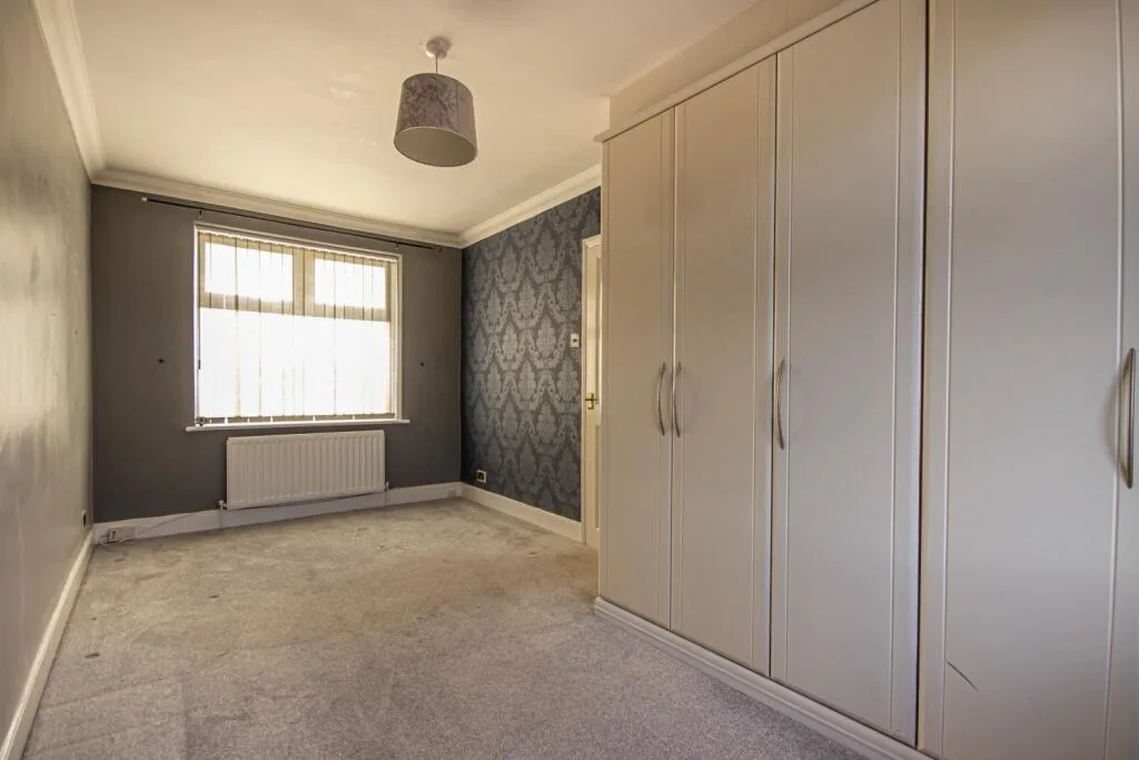 3 bedroom semi-detached house for rent