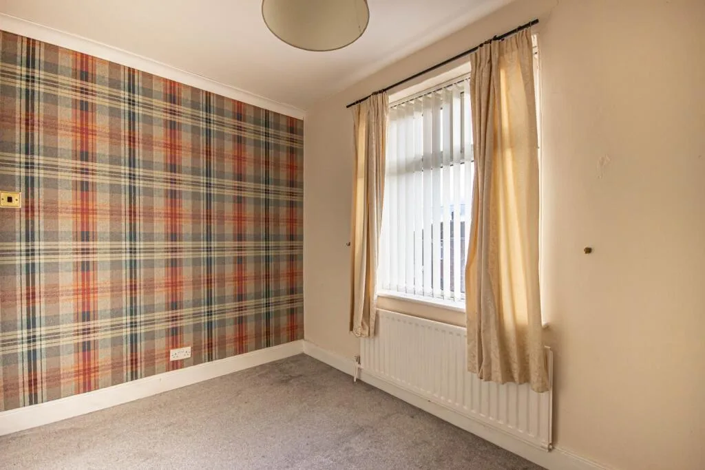 3 bedroom semi-detached house for rent
