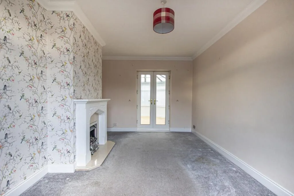 3 bedroom semi-detached house for rent