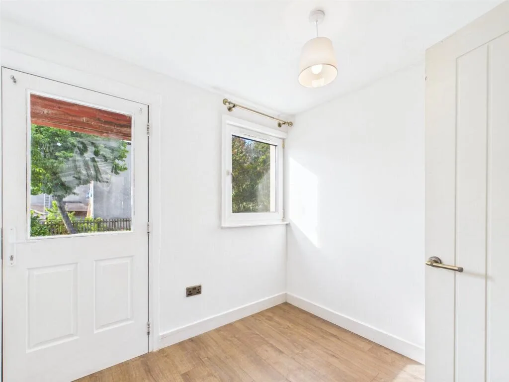 1 bedroom house for rent