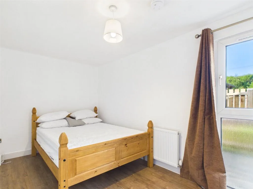 1 bedroom house for rent