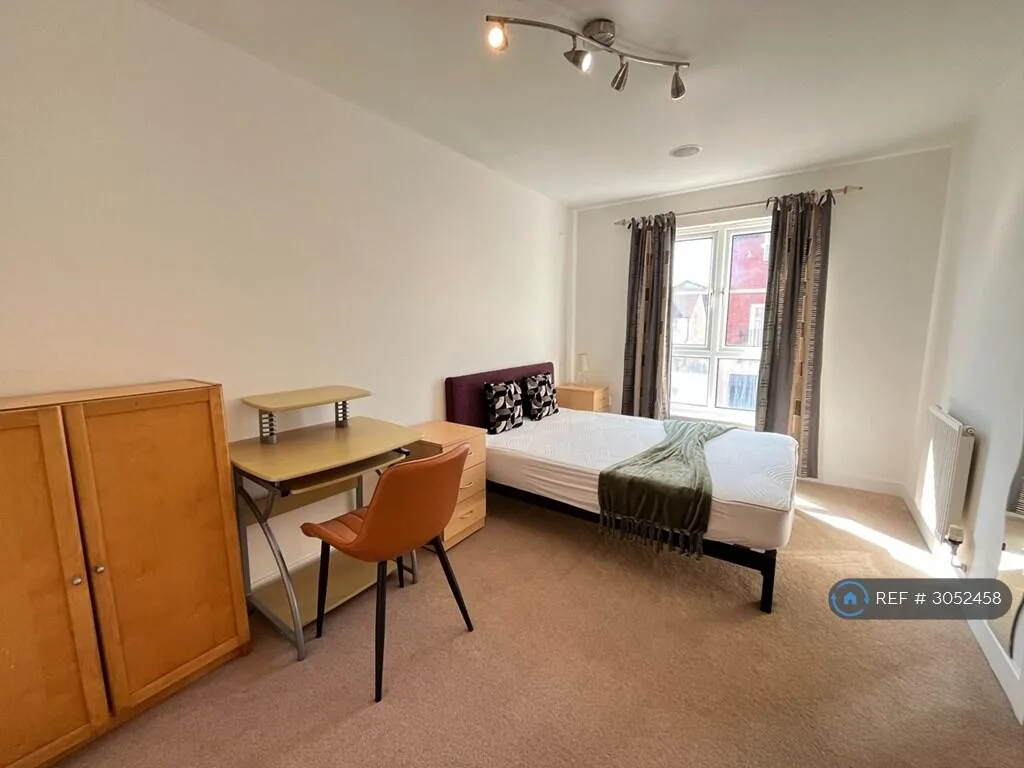 5 bedroom end of terrace house for rent