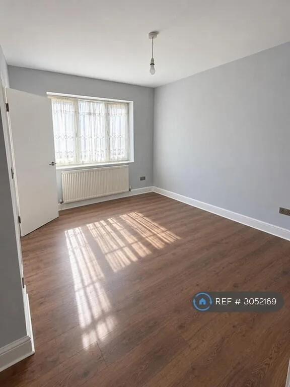 2 bedroom bungalow for rent