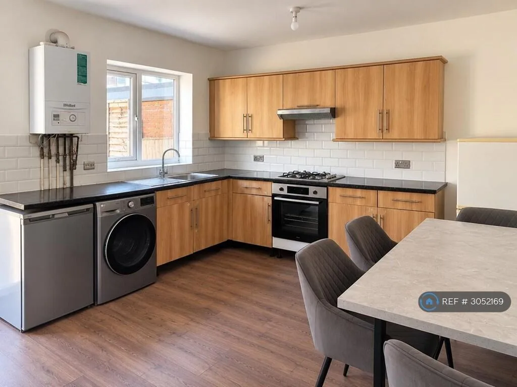 2 bedroom bungalow for rent