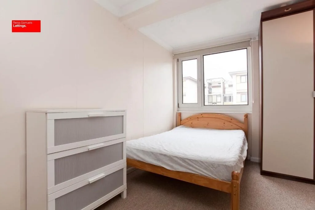 3 bedroom maisonette for rent