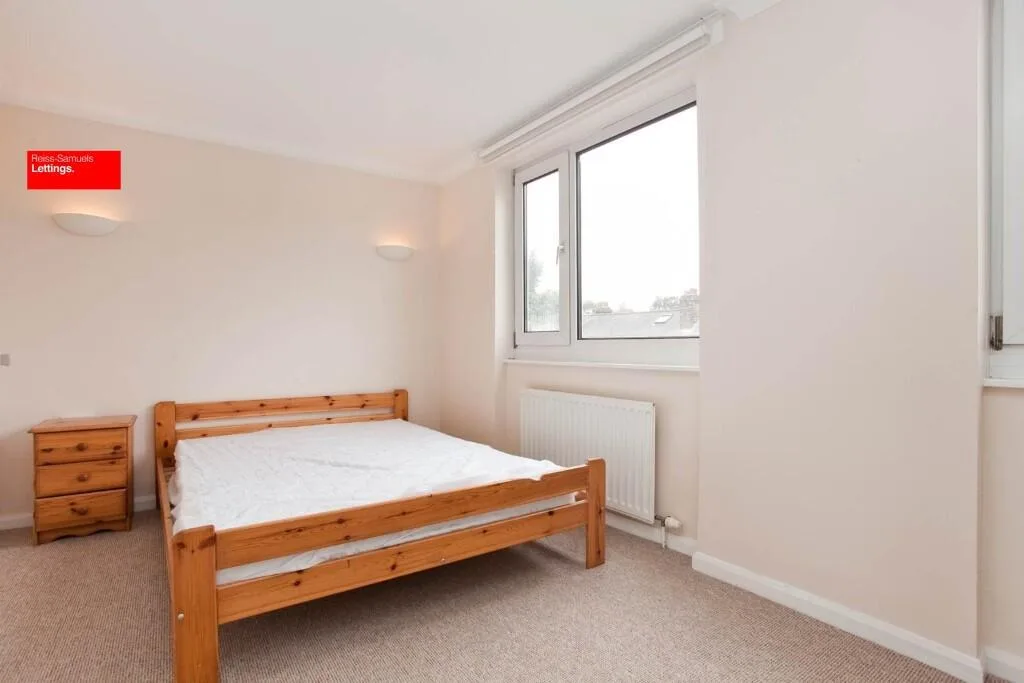3 bedroom maisonette for rent