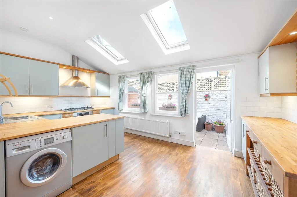 2 bedroom terraced house for rent