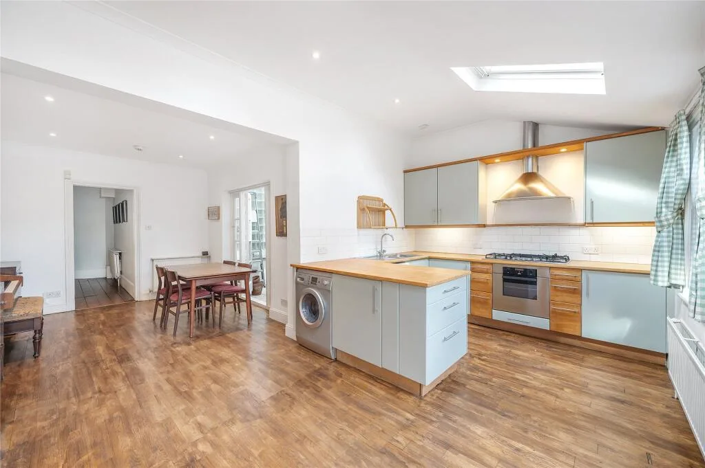 2 bedroom terraced house for rent