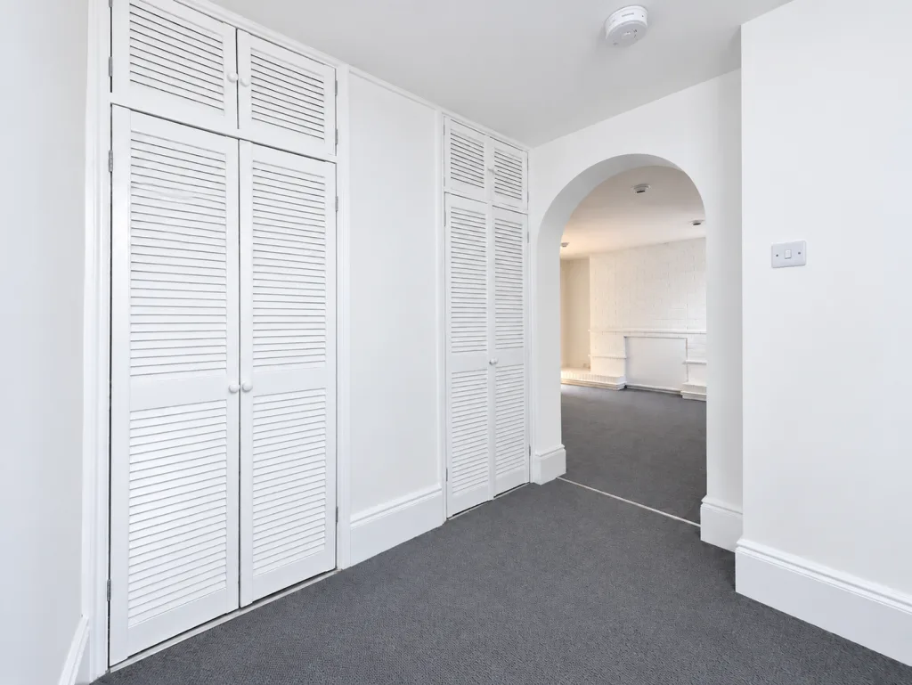 Ground floor studio flat for rent
