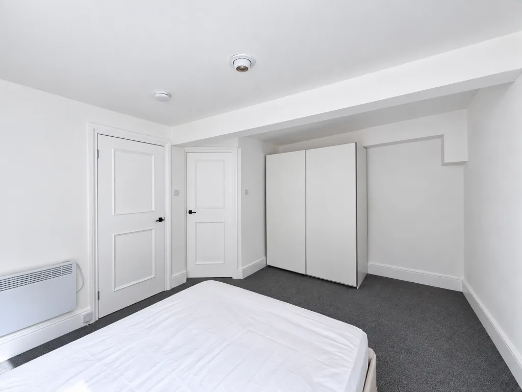 Ground floor studio flat for rent