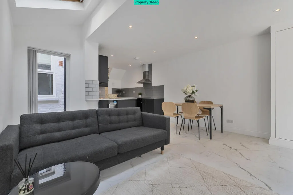 2 bedroom ground floor flat for rent