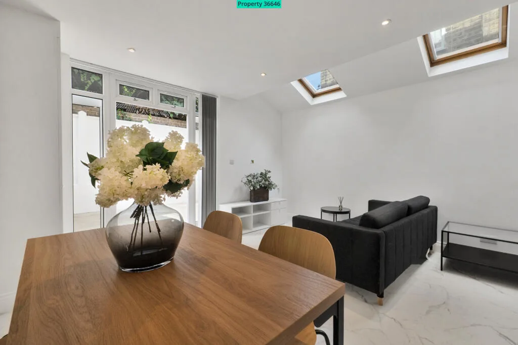 2 bedroom ground floor flat for rent