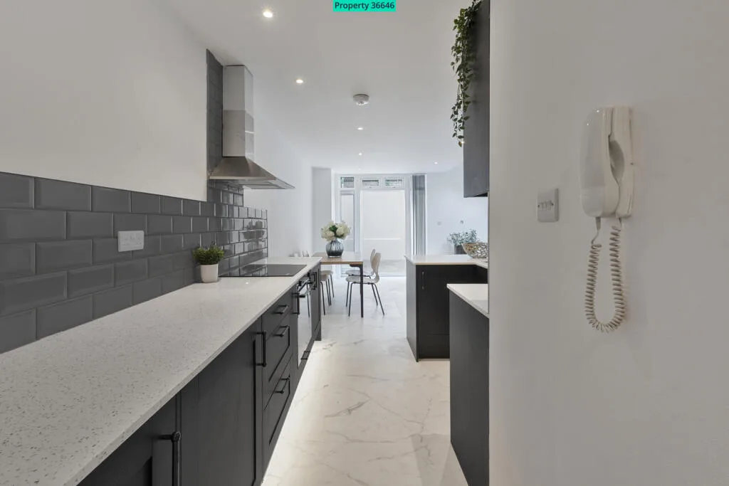 2 bedroom ground floor flat for rent