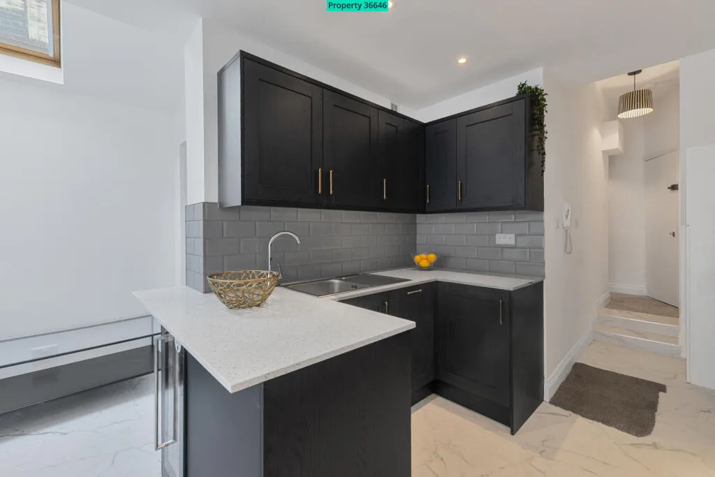 2 bedroom ground floor flat for rent
