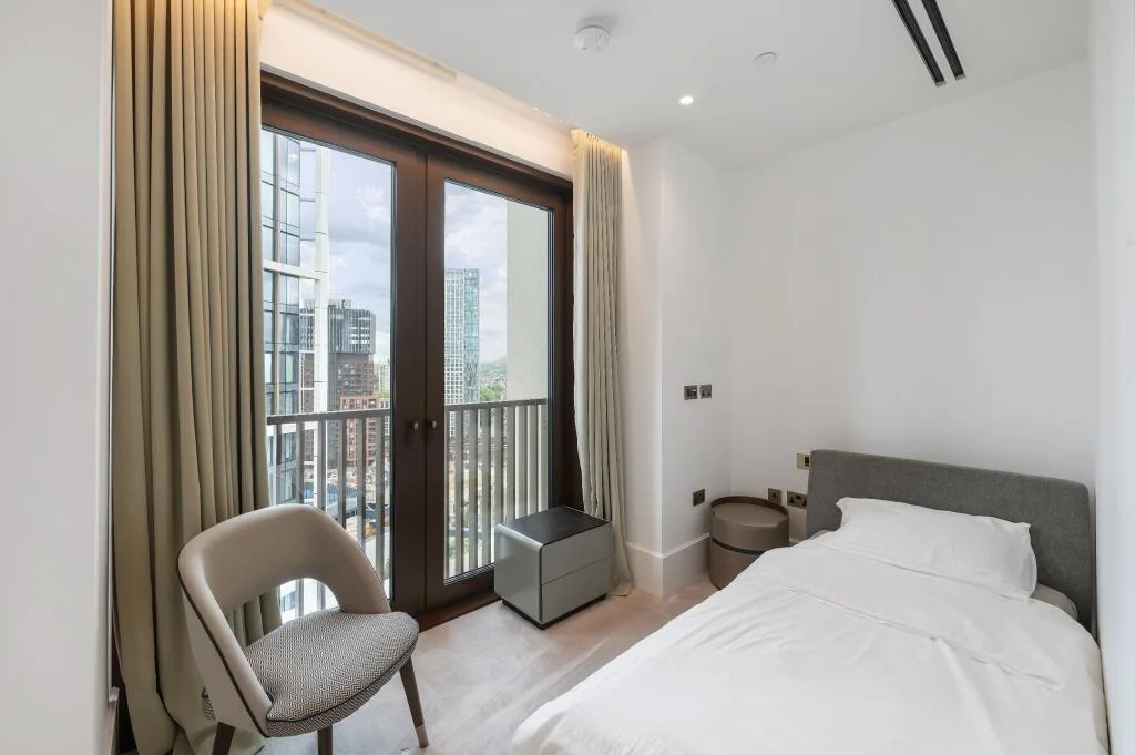 6 bedroom apartment for rent