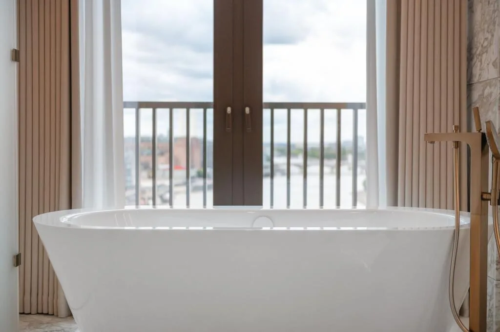 6 bedroom apartment for rent