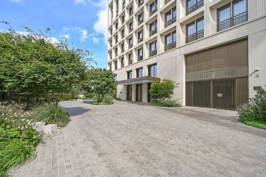 6 bedroom apartment for rent