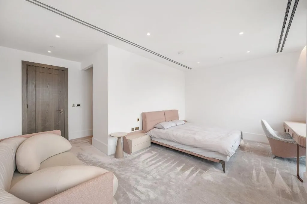 6 bedroom apartment for rent
