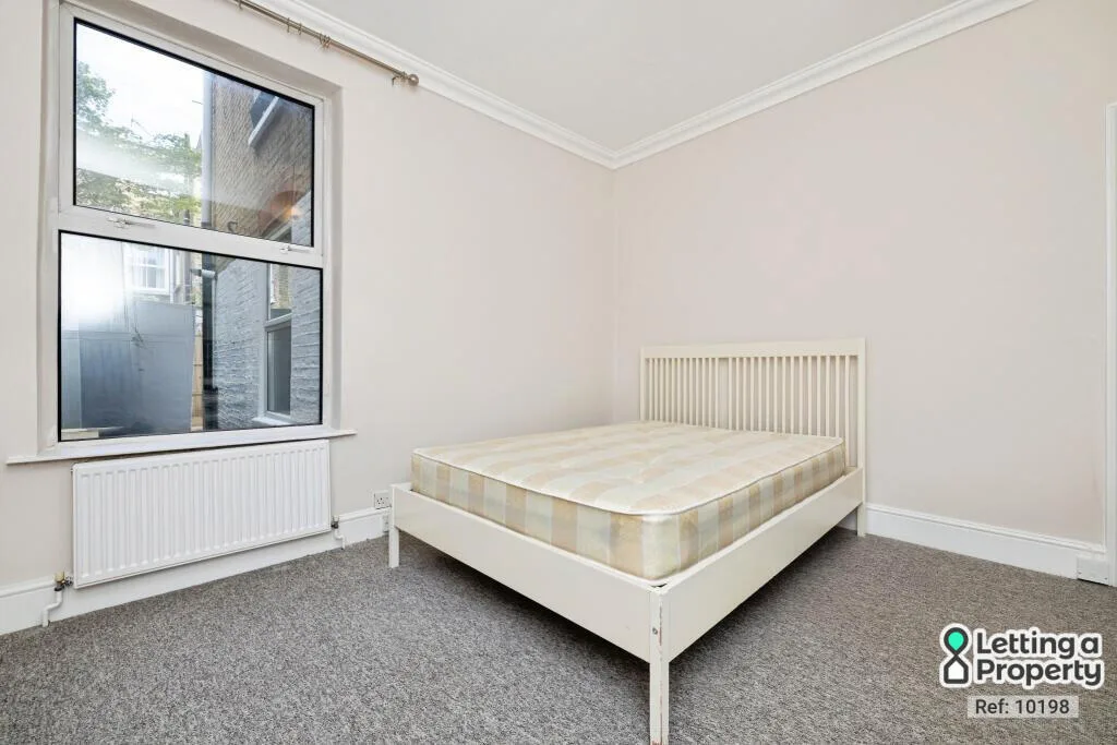 2 bedroom ground floor maisonette for rent