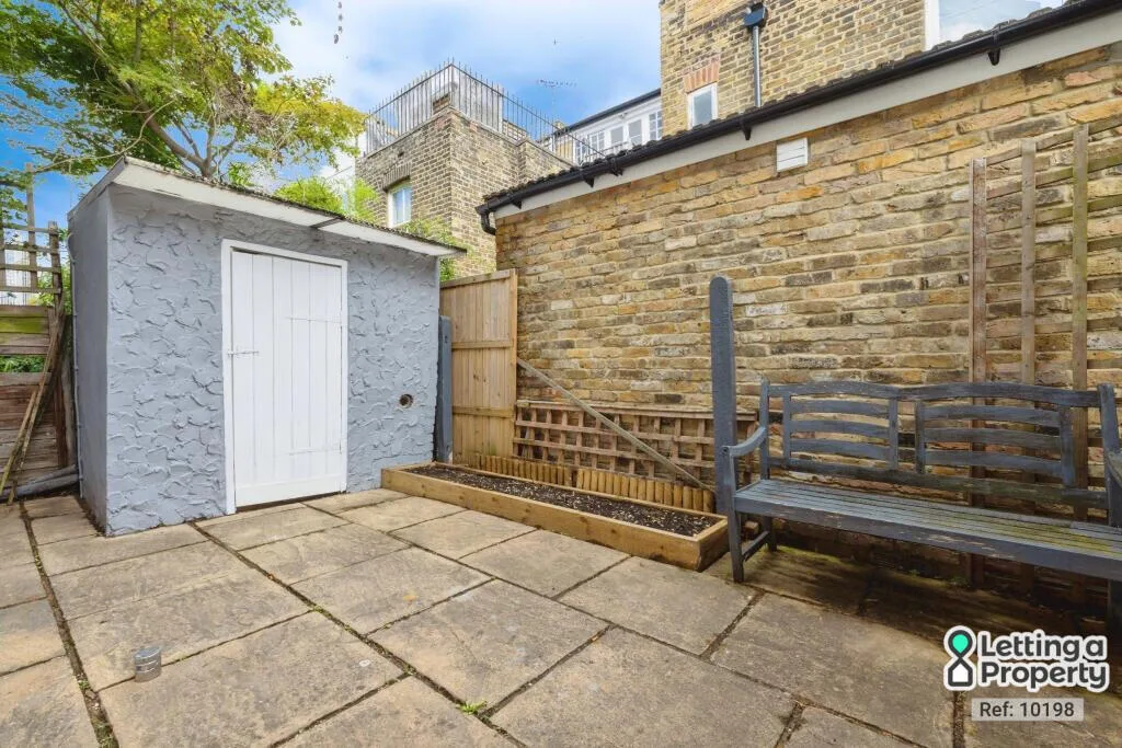 2 bedroom ground floor maisonette for rent