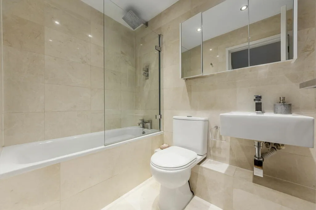 2 bedroom town house for rent