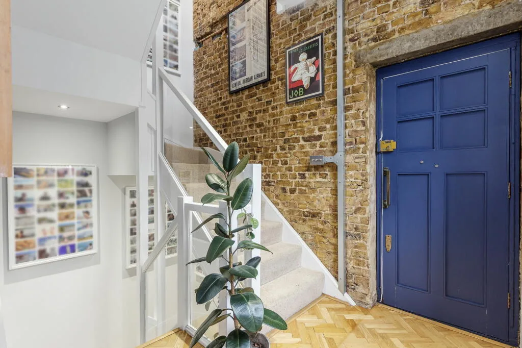 2 bedroom town house for rent