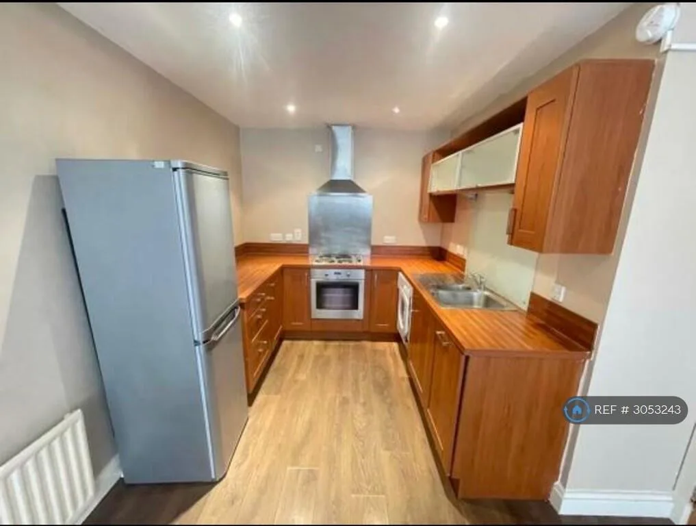 2 bedroom flat for rent