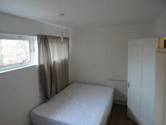 2 bedroom maisonette for rent