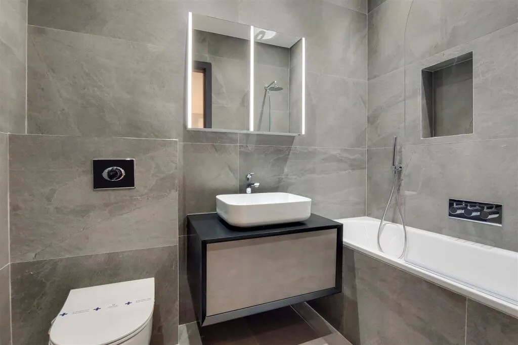 4 bedroom apartment for rent