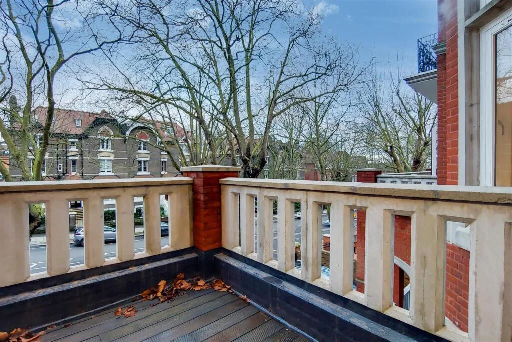 4 bedroom apartment for rent