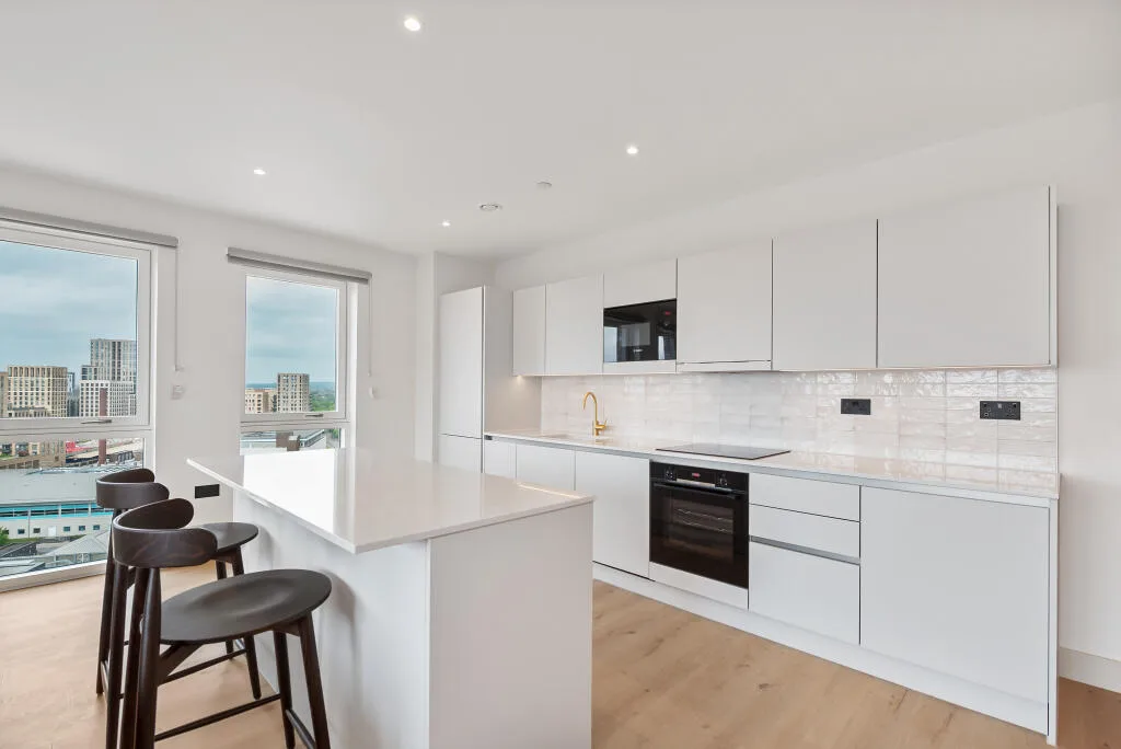 3 bedroom flat for rent
