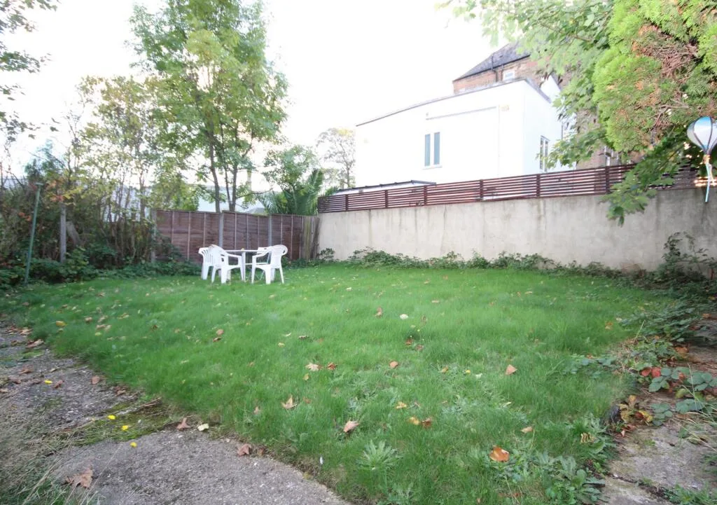 4 bedroom flat for rent