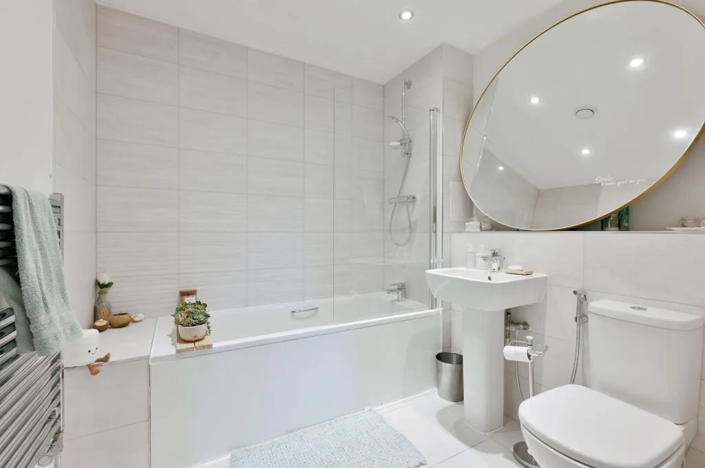 3 bedroom flat for rent