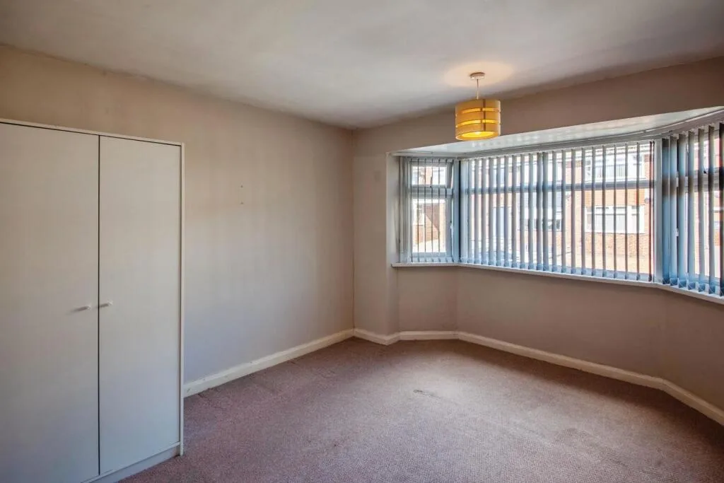 3 bedroom semi-detached house for rent