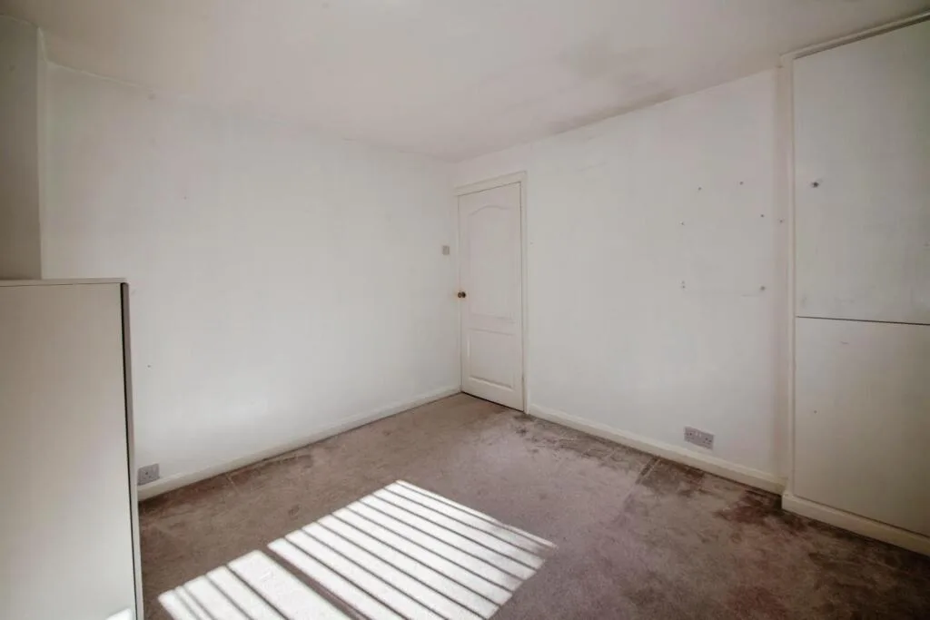 3 bedroom semi-detached house for rent