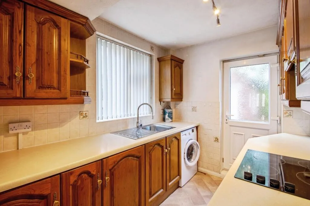 3 bedroom semi-detached house for rent
