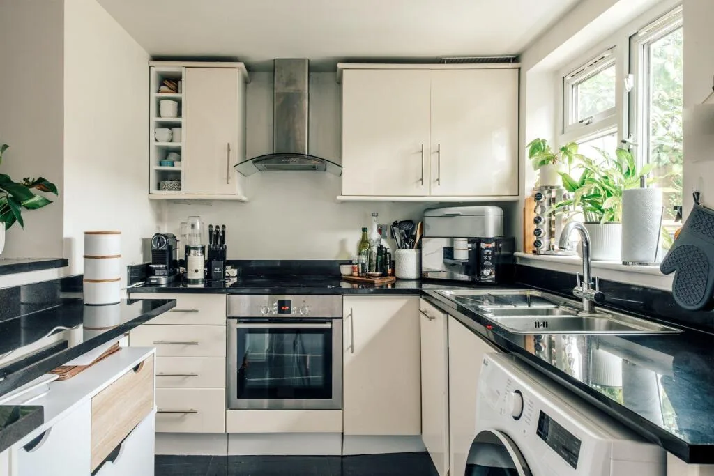 3 bedroom semi-detached house for rent