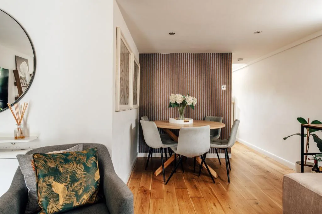 3 bedroom semi-detached house for rent