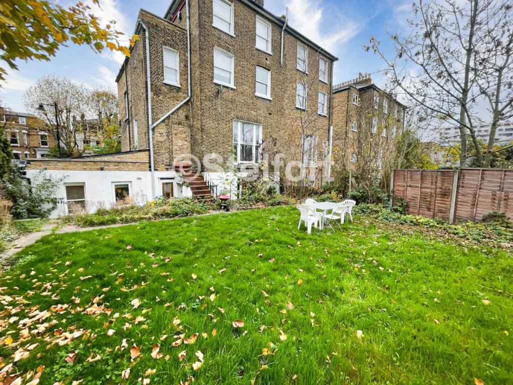 4 bedroom flat for rent