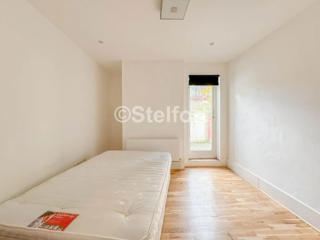 4 bedroom flat for rent