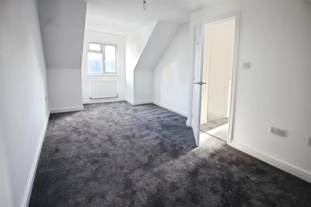 2 bedroom semi-detached bungalow for rent