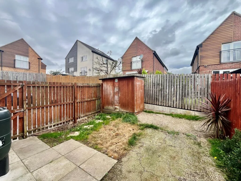 2 bedroom house for rent