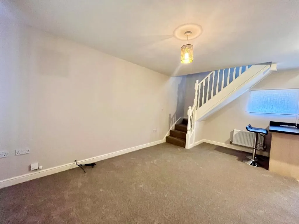 2 bedroom house for rent