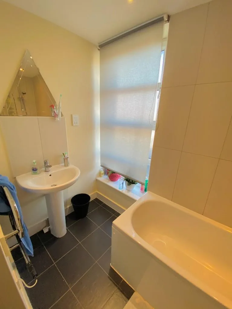 3 bedroom flat for rent