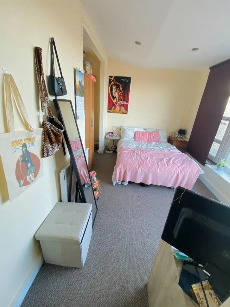3 bedroom flat for rent