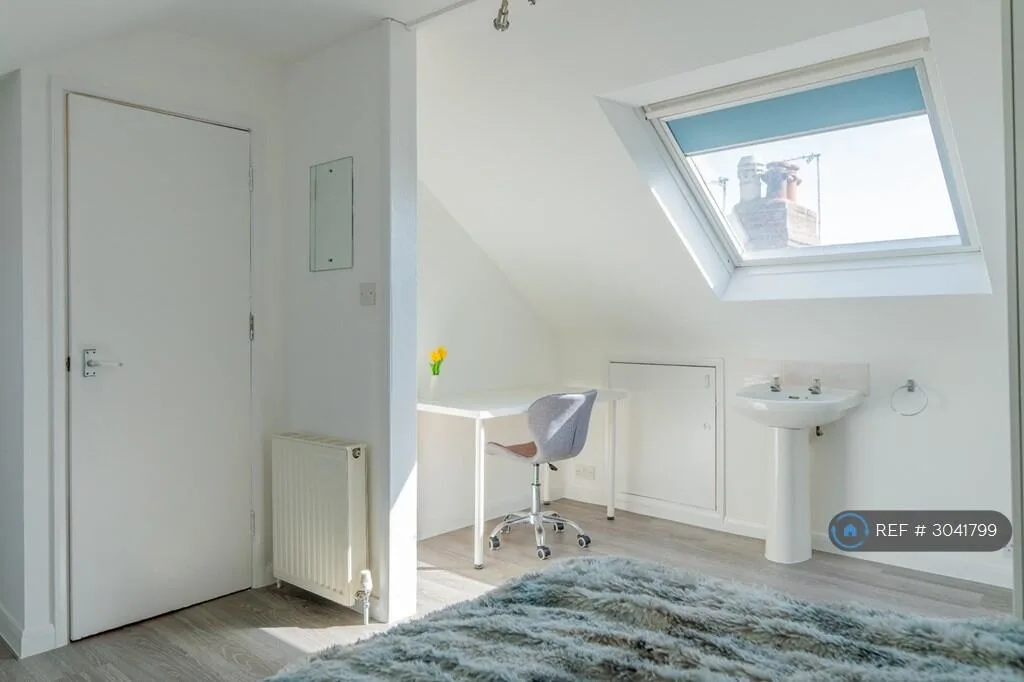 6 bedroom terraced house for rent