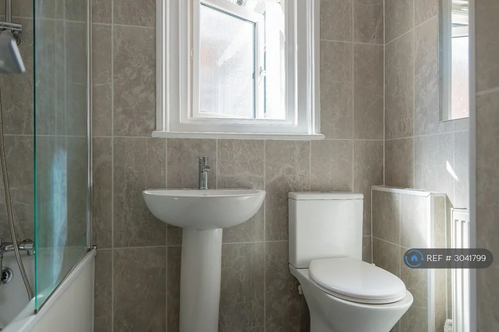 6 bedroom terraced house for rent